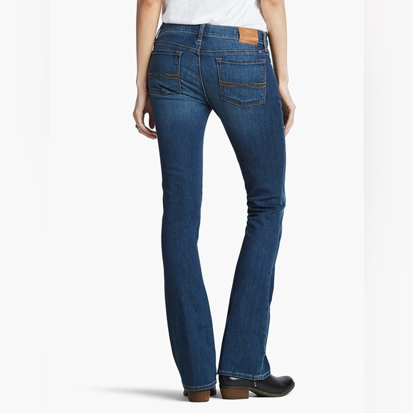 Lucky| ‘Charlie Baby Boot’ Jean - Picture 2 of 10